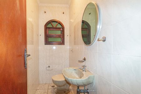 Casa à venda com 221m², 3 quartos e 4 vagasLavabo