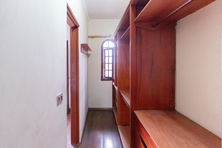 Casa à venda com 221m², 3 quartos e 4 vagasSuíte