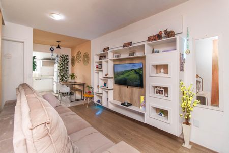 Casa de condomínio à venda com 56m², 2 quartos e 1 vagaSala