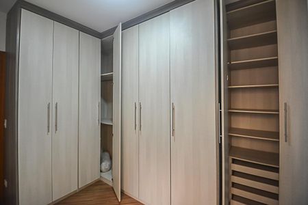Apartamento à venda com 80m², 3 quartos e 1 vaga Apartamento à venda com 80m², 3 quartos e 1 vagaQuarto 1