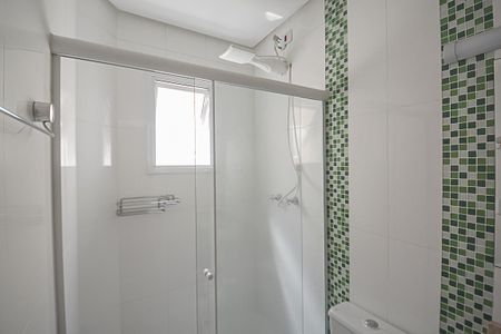 Apartamento à venda com 80m², 3 quartos e 1 vaga Apartamento à venda com 80m², 3 quartos e 1 vagaBanheiro da Suíte