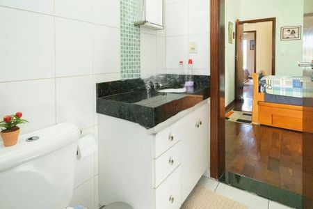 Apartamento para alugar com 210m², 3 quartos e 4 vagasBanheiro da Suíte 1