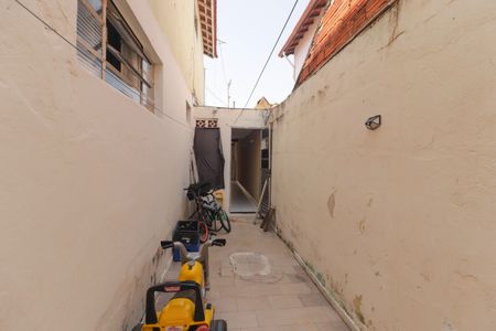 Casa para alugar com 180m², 1 quarto e 2 vagasCorredor