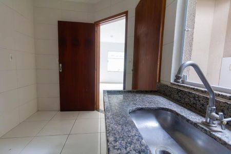 Casa de condomínio à venda com 58m², 2 quartos e 1 vagaCozinha