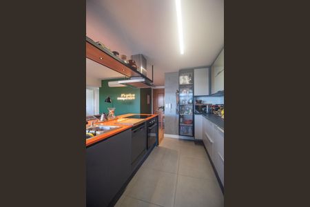 Apartamento à venda com 109m², 2 quartos e 2 vagas Apartamento à venda com 109m², 2 quartos e 2 vagasCozinha