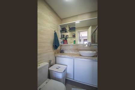 Apartamento à venda com 109m², 2 quartos e 2 vagas Apartamento à venda com 109m², 2 quartos e 2 vagasBanheiro da Suíte