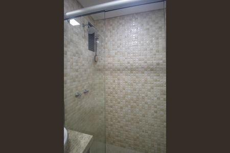 Apartamento à venda com 109m², 2 quartos e 2 vagas Apartamento à venda com 109m², 2 quartos e 2 vagasBanheiro da Suíte