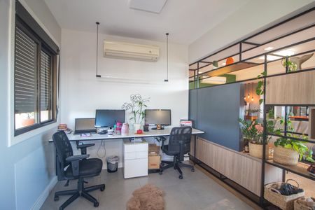 Apartamento à venda com 109m², 2 quartos e 2 vagas Apartamento à venda com 109m², 2 quartos e 2 vagasEscritório