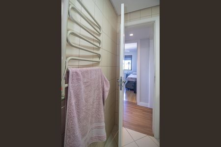 Apartamento à venda com 109m², 2 quartos e 2 vagas Apartamento à venda com 109m², 2 quartos e 2 vagasBanheiro Social