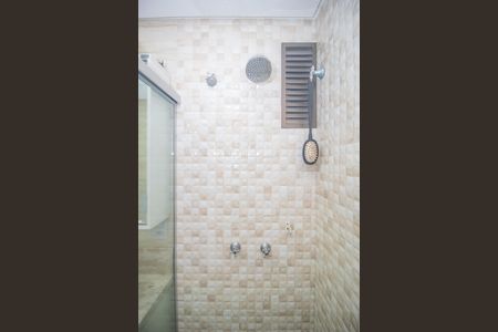 Apartamento à venda com 109m², 2 quartos e 2 vagas Apartamento à venda com 109m², 2 quartos e 2 vagasBanheiro da Suíte