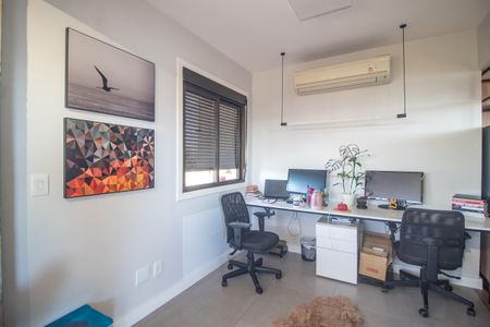 Apartamento à venda com 109m², 2 quartos e 2 vagas Apartamento à venda com 109m², 2 quartos e 2 vagasEscritório