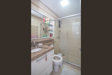 Apartamento à venda com 109m², 2 quartos e 2 vagas Apartamento à venda com 109m², 2 quartos e 2 vagasBanheiro Social