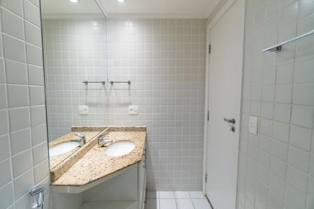 Banheiro da Suíte de apartamento para alugar com 1 quarto, 48m² em Vila Clementino, São Paulo