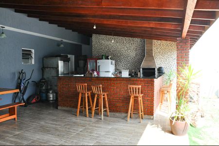 Casa para alugar com 200m², 2 quartos e 4 vagasÁrea comum