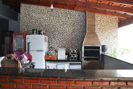 Casa para alugar com 200m², 2 quartos e 4 vagasÁrea comum