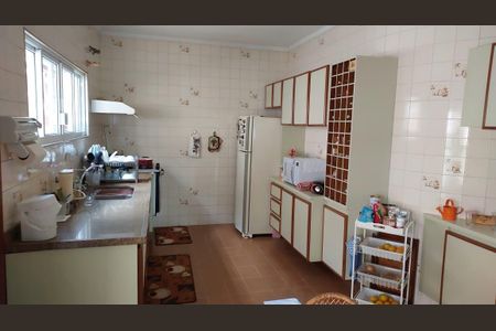 Casa à venda com 300m², 3 quartos e 1 vaga Casa à venda com 300m², 3 quartos e 1 vagaCozinha