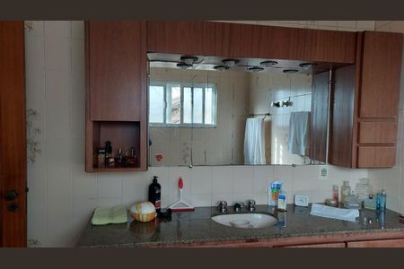 Casa à venda com 300m², 3 quartos e 1 vaga Casa à venda com 300m², 3 quartos e 1 vagaBanheiro da Suíte