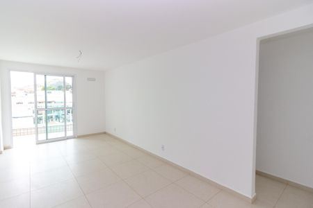 Sala de apartamento para alugar com 3 quartos, 85m² em Vila Valqueire, Rio de Janeiro