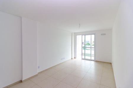 Sala de apartamento para alugar com 3 quartos, 85m² em Vila Valqueire, Rio de Janeiro