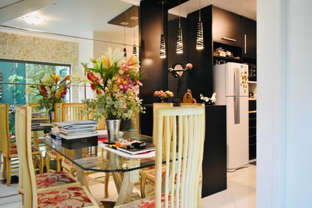 Sala de casa à venda com 3 quartos, 132m² em Vila da Saúde, São Paulo