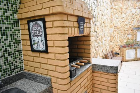 Casa à venda com 132m², 3 quartos e 2 vagas Casa à venda com 132m², 3 quartos e 2 vagasÁrea gourmet