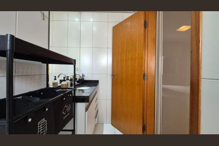 Apartamento à venda com 156m², 2 quartos e 2 vagasBanheiro da suíte