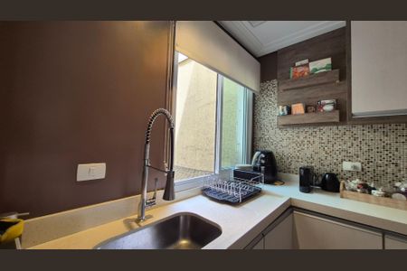 Apartamento à venda com 156m², 2 quartos e 2 vagasCozinha