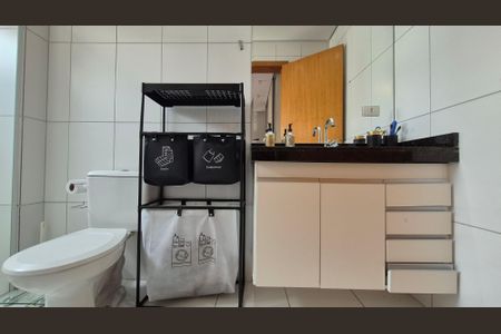 Apartamento à venda com 156m², 2 quartos e 2 vagasBanheiro da suíte