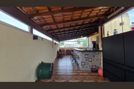 Apartamento à venda com 156m², 2 quartos e 2 vagasCobertura