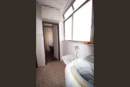 Apartamento à venda com 142m², 3 quartos e 1 vagaÁrea de Serviço