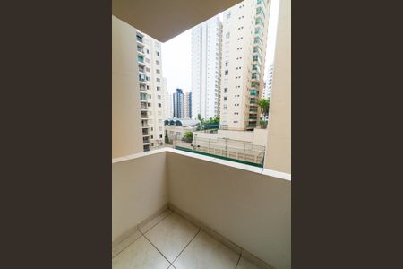 Sacada da Sala de apartamento para alugar com 1 quarto, 49m² em Parque Imperial, São Paulo