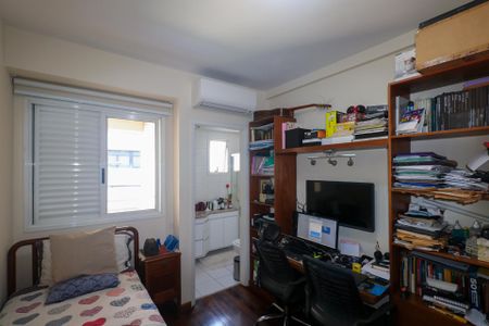 Apartamento à venda com 154m², 3 quartos e 3 vagasSuíte 2