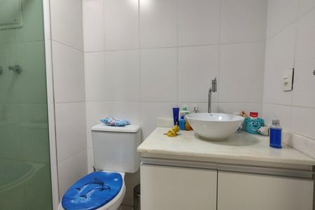 Apartamento à venda com 55m², 2 quartos e 1 vagaBanheiro Social
