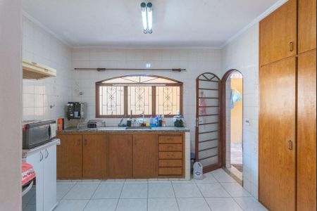 Casa à venda com 250m², 4 quartos e 4 vagasCozinha