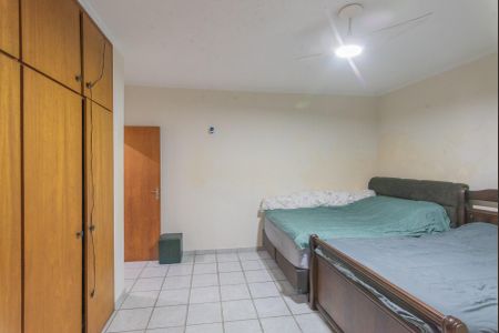 Casa à venda com 250m², 4 quartos e 4 vagasSuíte 3