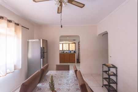 Casa à venda com 250m², 4 quartos e 4 vagasCopa