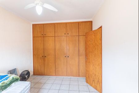 Casa à venda com 250m², 4 quartos e 4 vagasSuíte 1