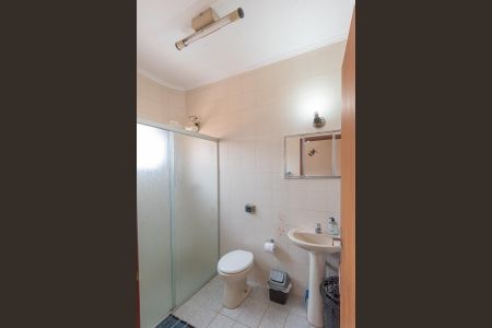 Casa à venda com 250m², 4 quartos e 4 vagasBanheiro da Suíte 2