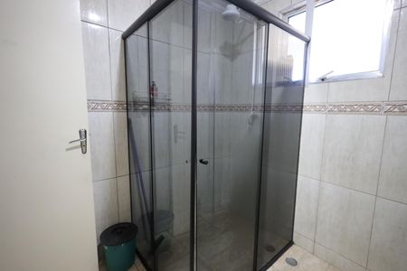 Banheiro de apartamento para alugar com 3 quartos, 79m² em Vila Figueira, Suzano