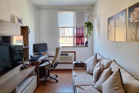 Sala de apartamento à venda com 2 quartos, 50m² em Fonseca, Niterói