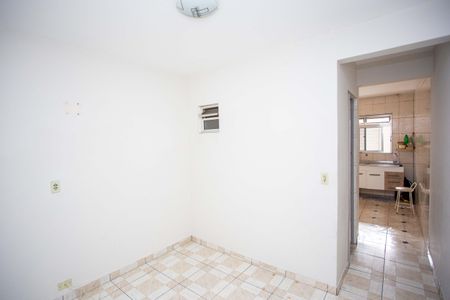 Sala de casa para alugar com 2 quartos, 65m² em Taboão, Diadema