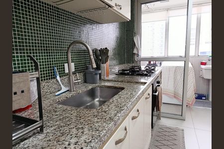 Apartamento à venda com 140m², 3 quartos e 2 vagasCozinha