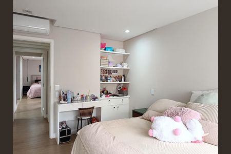 Apartamento à venda com 140m², 3 quartos e 2 vagasQuarto 2