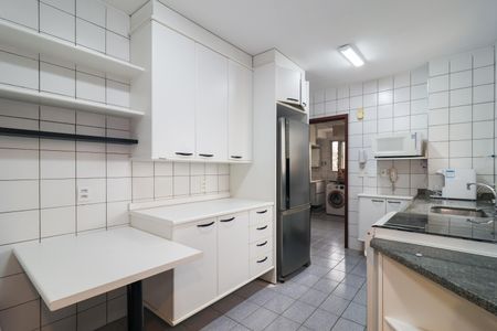 Apartamento à venda com 115m², 3 quartos e 3 vagasCozinha