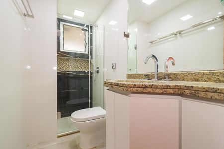 Apartamento à venda com 115m², 3 quartos e 3 vagasBanheiro