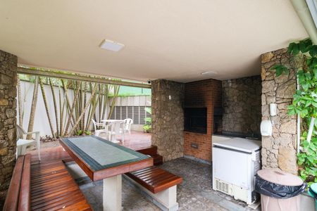 Apartamento à venda com 115m², 3 quartos e 3 vagasÁrea comum - Churrasqueira