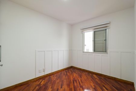 Apartamento à venda com 115m², 3 quartos e 3 vagasQuarto 2