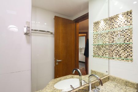 Apartamento à venda com 115m², 3 quartos e 3 vagasBanheiro