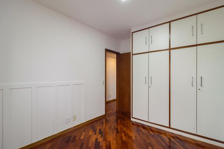 Apartamento à venda com 115m², 3 quartos e 3 vagasQuarto 2