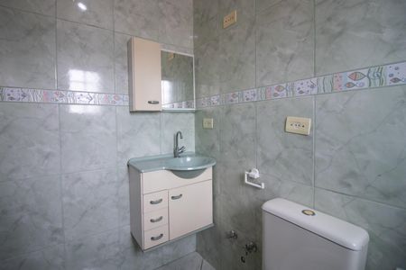 Casa à venda com 550m², 4 quartos e 8 vagas Casa à venda com 550m², 4 quartos e 8 vagasBanheiro da Suíte 2